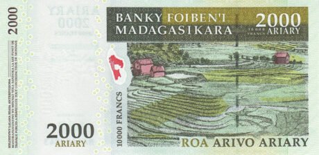 Затверджено нову банкноту Мадагаскару номіналом 2000 аріаріїв (B330a)