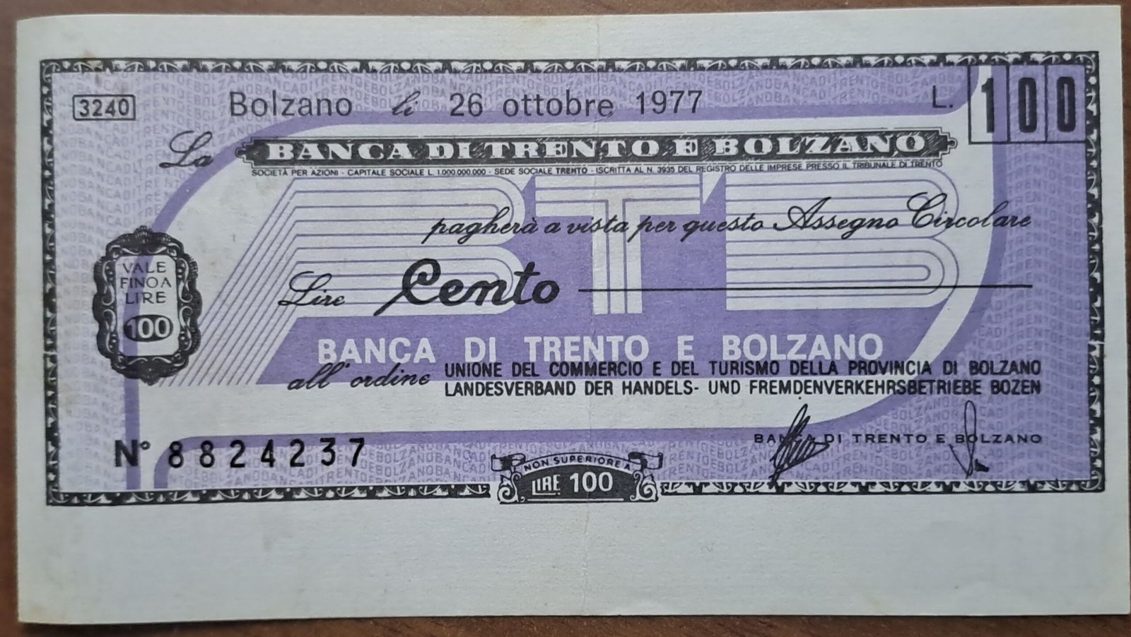 Аверс банкноты 100 лир Banca di Trento e Bolzano - 2-й тип (Италия) 1977 года