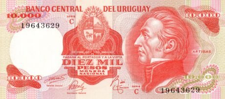 Аверс банкноты 10 000 pesos (Urugwaj) 1973