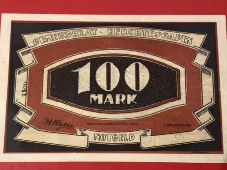Аверс банкноты 100 marek (Niemcy) 1922