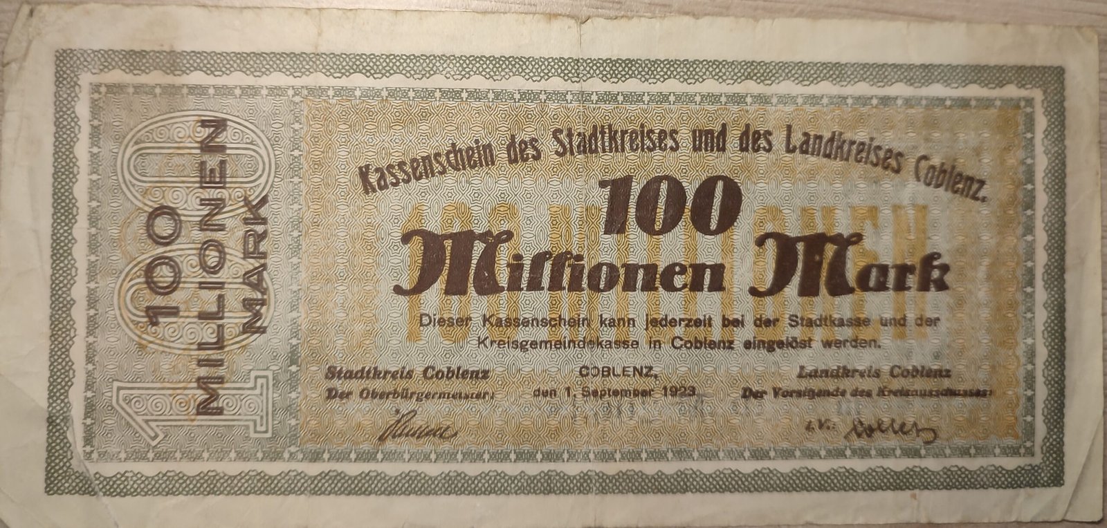 Аверс банкноты 100000000 марок (Германия) 1923 года